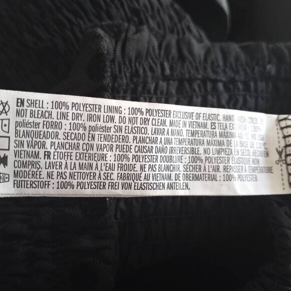 FOREVER 21 BLACK CROP SMOCKED MESH PUFF SLEEVE TOP SZ.M EUC - Picture 4 of 5